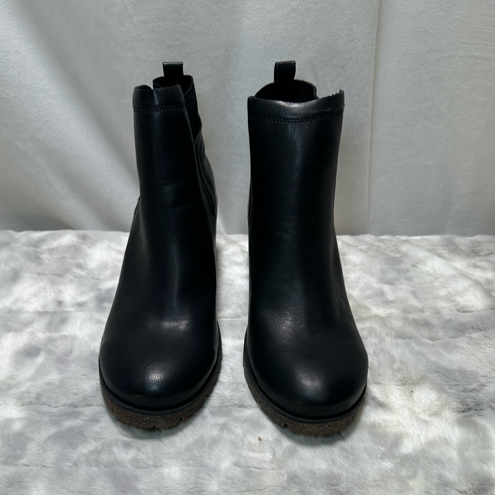 New Kork-Ease Black Pull Up Ankle Boots 8.5 - Picture 2 of 5
